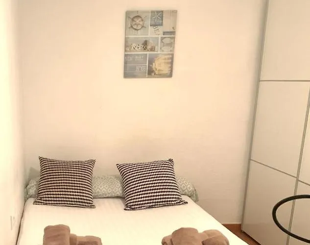 Habitacion Con Bano Privado En Cadaques Centro, Casa Nou 1935